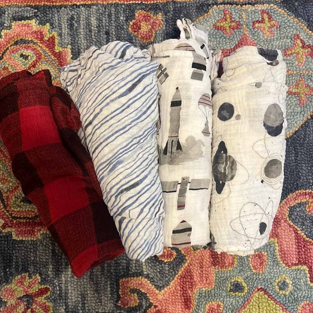 Set of 4 Little Unicorn Swaddle Blankets